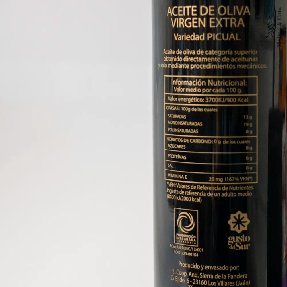 Detalle de la etiqueta de la botella de Aceite de Oliva Virgen Extra Jabalcuz Gran Selección 500ml