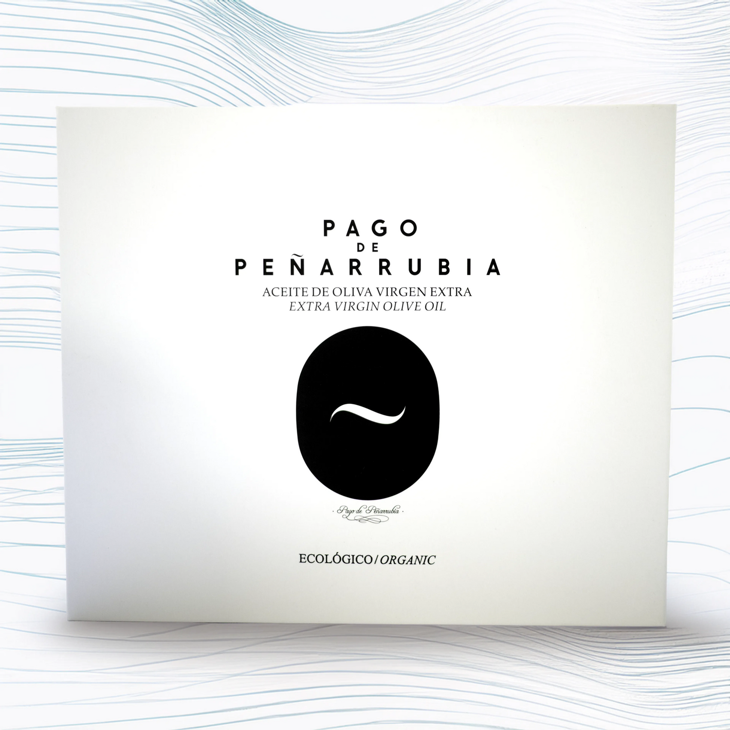 Imagen delantera del pack regalo de tres botellas de aceite de oliva virgen extra ecológico Picual, Arbequina y Coupage de Pago de Peñarrubia disponible en Molino y Cata